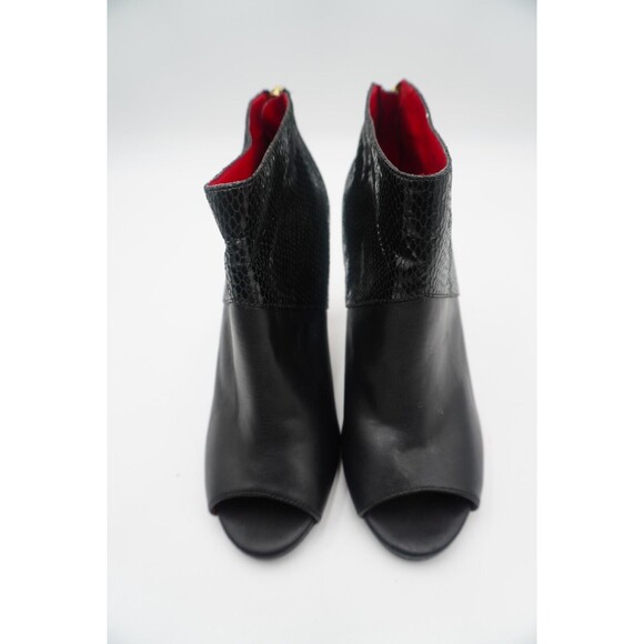 Charles Jourdan Black Snakeskin Back Zipper Peep Toe Stiletto Ankle Boot Sz 8.5 - Picture 2 of 12